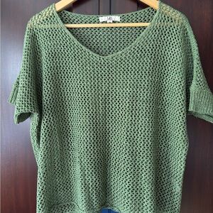 Ya Los Angeles, Green Short Sleeve Sweater, Size Medium